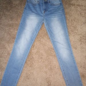 Juniors Skinny Jeans